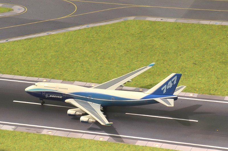 435.JPG - Boeing 747-400 ( ? ) Pièce collection N° 435