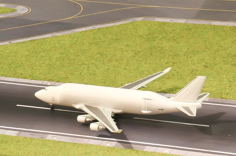 483.JPG - Boeing 747-4J6/LCF ( N747BC ) Pièce collection N° 483