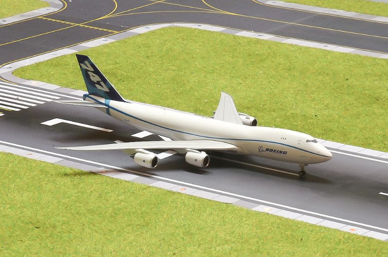 611.JPG - Boeing 747-8KZF/SCD ( N5017Q ) Pièce collection N° 611